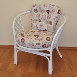 Ratanové kreslo Bahama biele polster motív červené srdce
